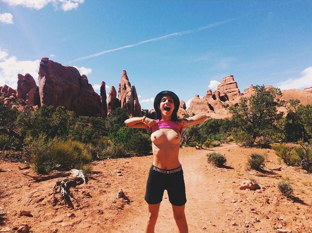 Caitlin-Stasey-Topless